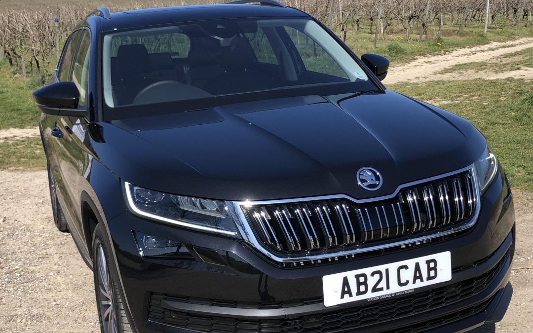 Know the 5 Major Benefits of Hiring Taxi Service in Dorking
